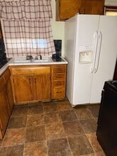 3019 Collins St in Corsicana, TX - Building Photo - Building Photo