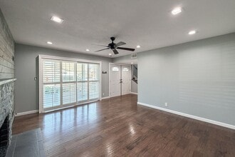 4950 Nautilus St in Oxnard, CA - Building Photo - Building Photo