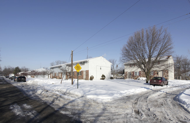 1598-1666 E 25th St in Columbus, OH - Building Photo - Building Photo