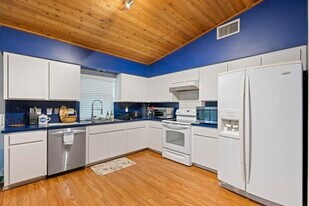 756 Juniper Pl in Wellington, FL - Building Photo