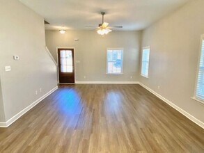 5696 Matthew Dr in Horn Lake, MS - Building Photo - Building Photo