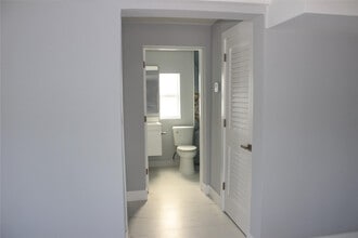 522 SE 20th Ct in Boynton Beach, FL - Building Photo - Building Photo