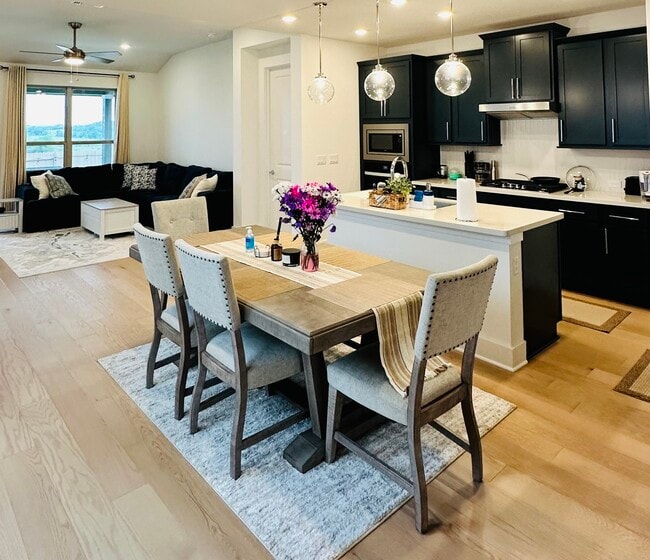 7103 Ezra Brks Bnd in Austin, TX - Building Photo - Building Photo