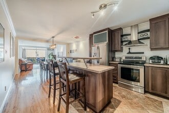 2244 Rue Harmony in Montréal, QC - Building Photo - Building Photo