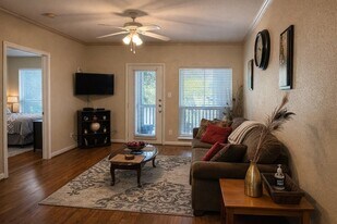 1330 Old Spanish Trl, Unit 5204 in Houston, TX - Building Photo