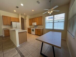 417 SW Blue Spring Ct in Port St. Lucie, FL - Building Photo - Building Photo
