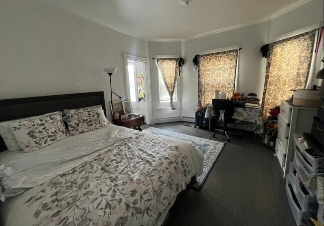 14 Warren St, Unit 2 in Cambridge, MA - Building Photo - Building Photo