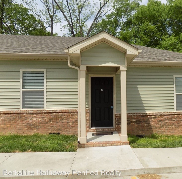 798 Martin St in Clarksville, TN - Building Photo