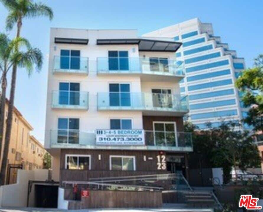 1223 Wellesley Ave in Los Angeles, CA - Building Photo