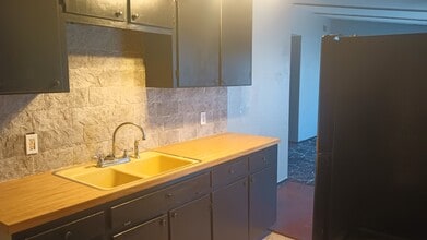 216 Southside Dr in Killeen, TX - Foto de edificio - Building Photo