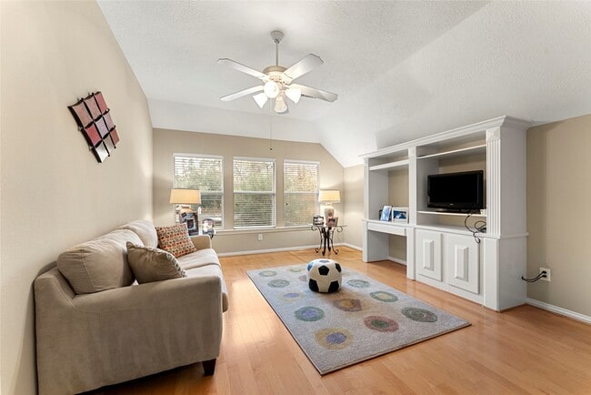 55 Granite Path Pl