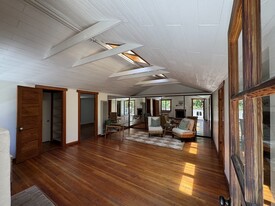 11222 Arroyo Ave, Unit The Barn Apartment in Santa Ana, CA - Building Photo