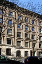 204 W 85th St in New York, NY - Building Photo