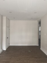 56 Atlantic St, Unit 1 in Jersey City, NJ - Foto de edificio - Building Photo