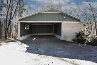 3165 Laura Ln in Douglasville, GA - Building Photo - Building Photo