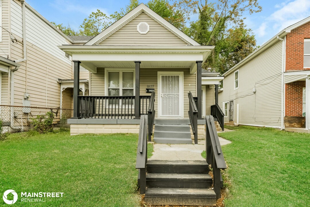 1827 Osage Ave in Louisville, KY - Building Photo