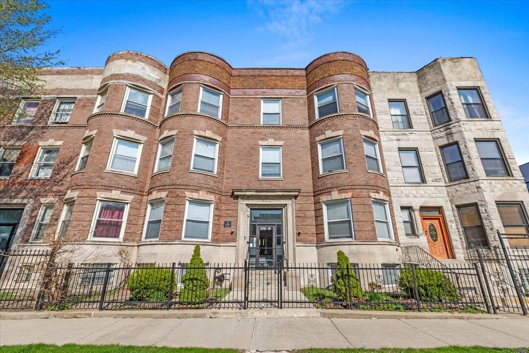 4421 S Prairie Ave in Chicago, IL - Building Photo