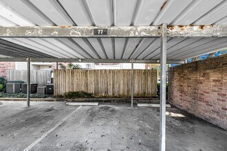 10137 Waterstone Dr in Houston, TX - Building Photo - Building Photo