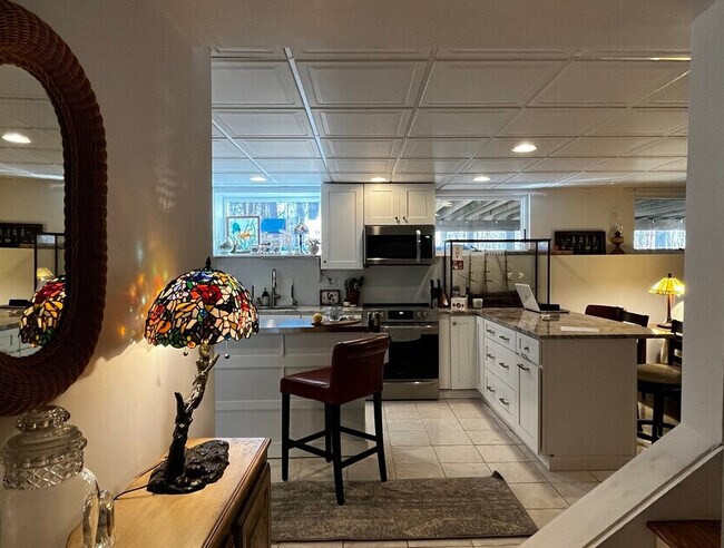 142R Page Rd, Unit BedfordWithGarage