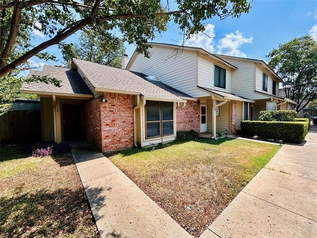 property at 3801 Menchaca Rd