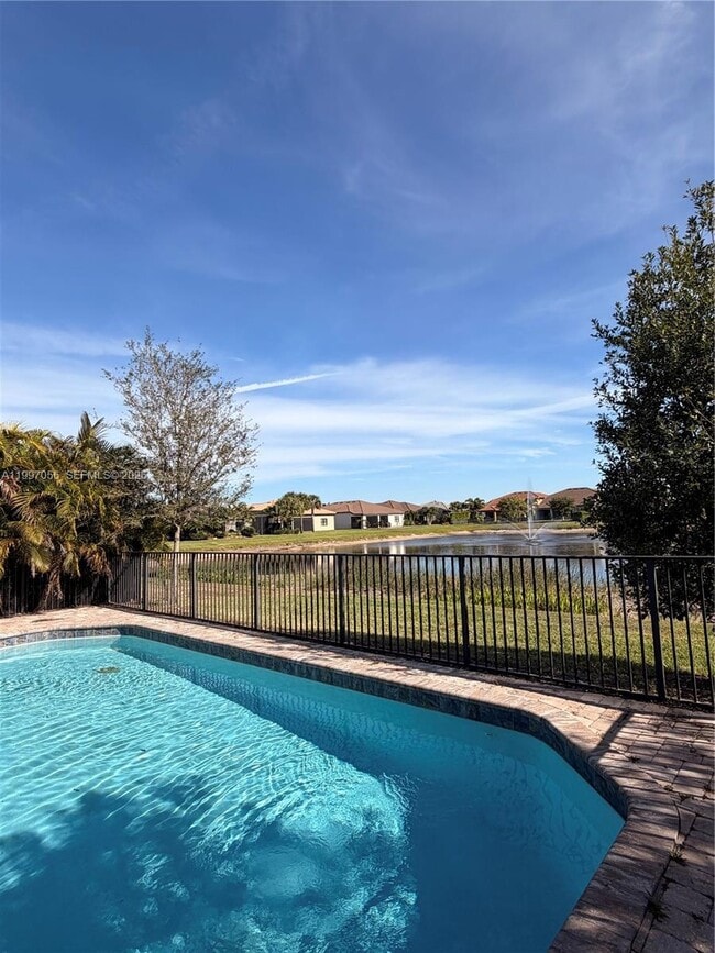 5026 Piaffe Dr in Wellington, FL - Building Photo - Building Photo