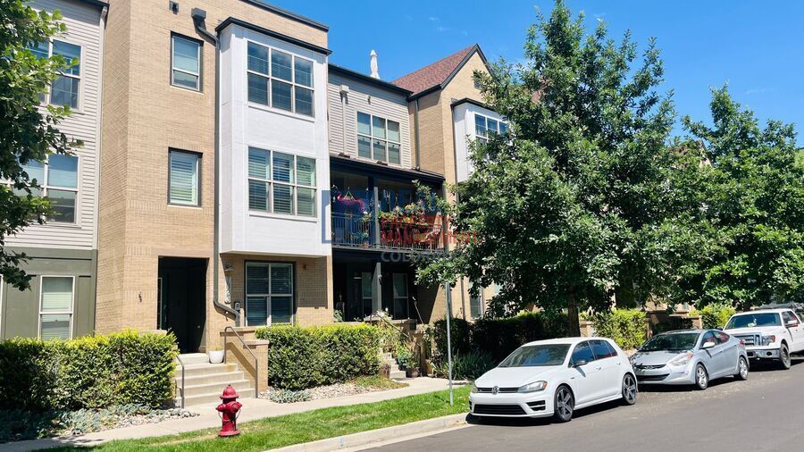 7023 W Virginia Ave in Lakewood, CO - Building Photo