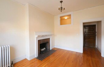 2 Ware St, Unit 10 in Cambridge, MA - Building Photo - Building Photo