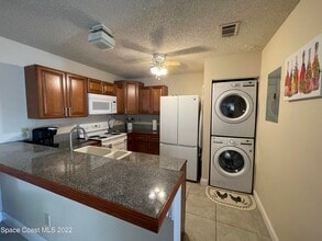 1440 Sheafe Ave NE in Palm Bay, FL - Building Photo - Building Photo