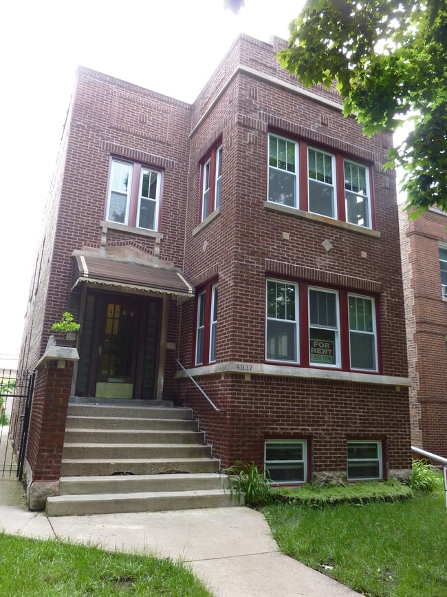4037 N Long Ave, Unit Garden