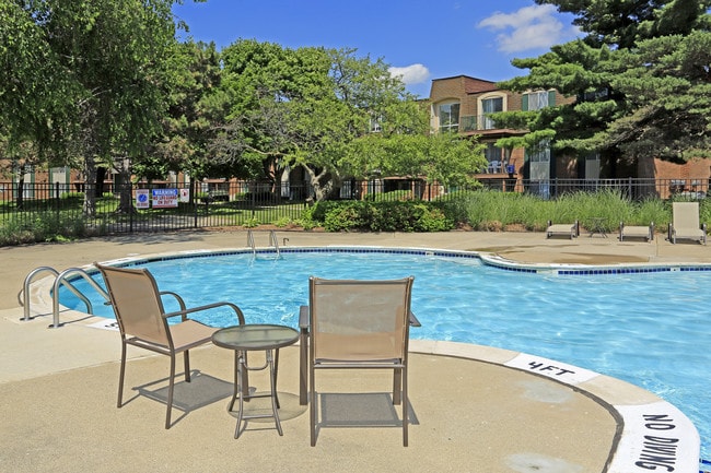 Pine Lake Manor photo'