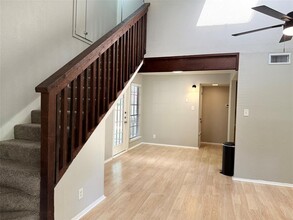 8102 Dowling Cove in Austin, TX - Building Photo - Building Photo