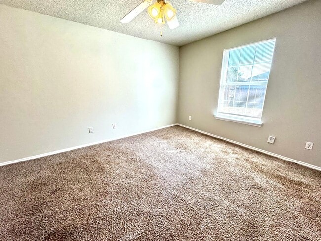 1609 76th St in Lubbock, TX - Building Photo - Building Photo