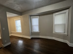 824 Tyler St in Gary, IN - Building Photo - Building Photo