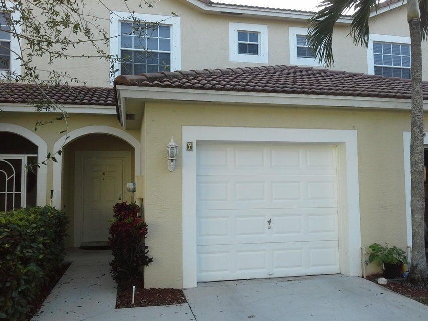 9498 S Military Trl in Boynton Beach, FL - Building Photo