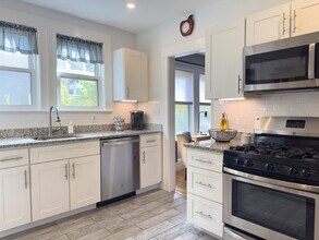 38 Leonard St in Woburn, MA - Building Photo - Building Photo