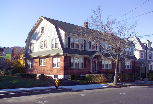 29-31 Standish Ave in Quincy, MA - Building Photo - Building Photo