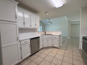 15430 Cruiser St in Corpus Christi, TX - Building Photo - Building Photo