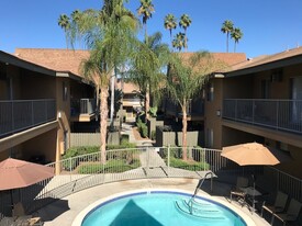 9348 Somerset Blvd, Unit 06