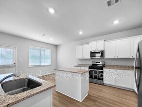 2502 Green Jasper Dr in Arcola, TX - Building Photo - Building Photo