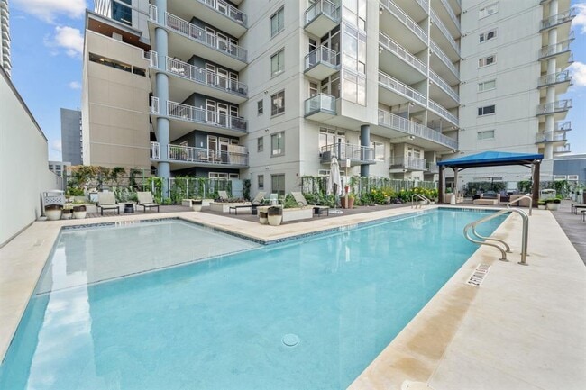 property at 603 Davis St