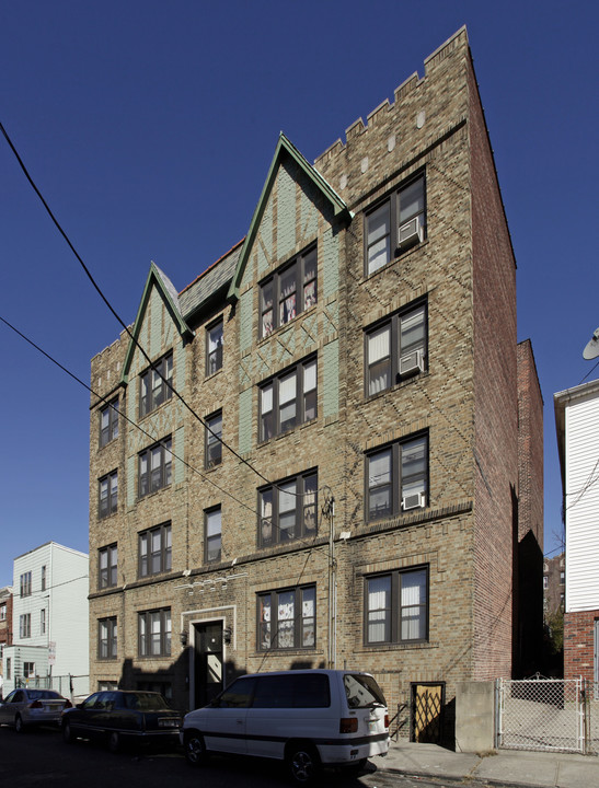 24 Rock St in Jersey City, NJ - Building Photo