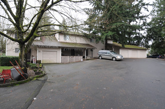 19824 SW Santee Ct in Tualatin, OR - Building Photo - Building Photo