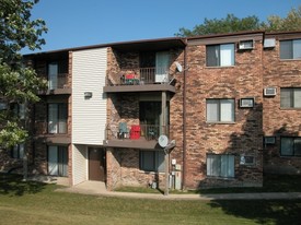 174 Gladstone Dr Apartments