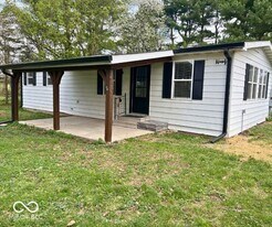 6640 N 225 W in Thorntown, IN - Building Photo