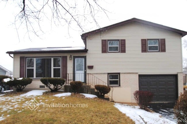 property at 5731 Lancaster Dr