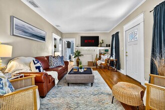 3321 W San Juan St in Tampa, FL - Building Photo - Building Photo