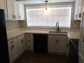 2002 Glenhaven St in Deridder, LA - Building Photo - Building Photo