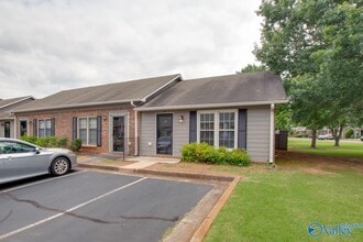 8146 Oldfield Rd SW in Huntsville, AL - Building Photo - Building Photo