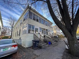 28-30-30 Conger Ave in Burlington, VT - Building Photo