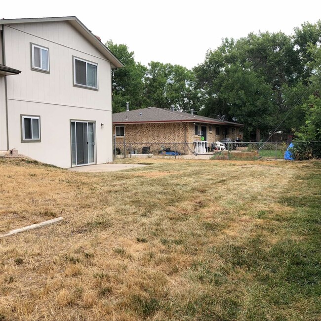 1116 Ponderosa Dr in Fort Collins, CO - Building Photo - Building Photo